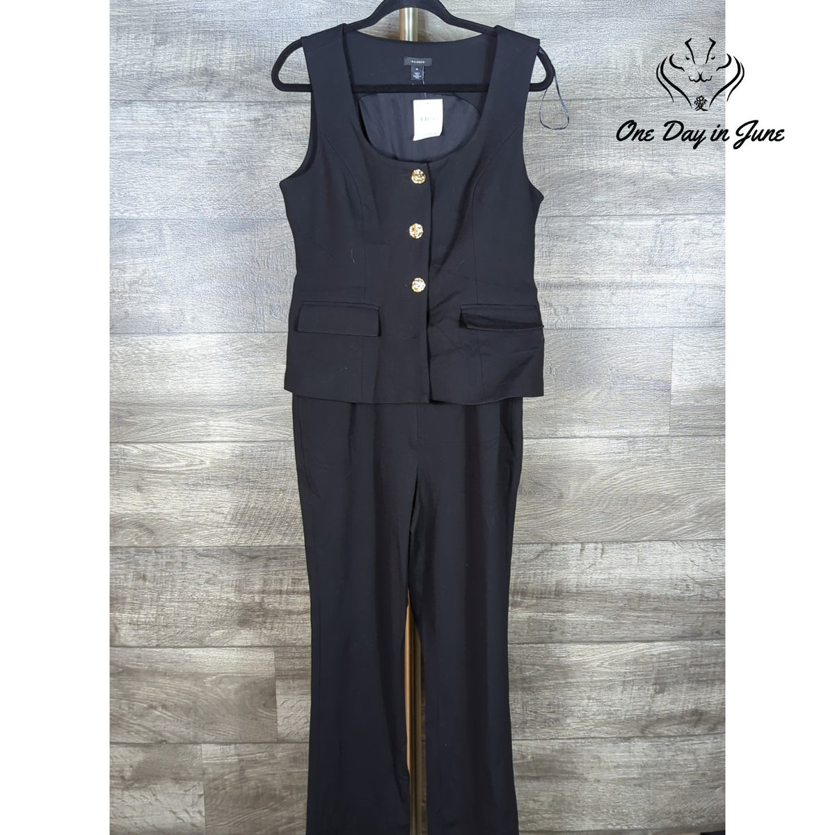 Halogen Sleeveless Tailored Jumpsuit Black Gold Button Vest NWT Size M