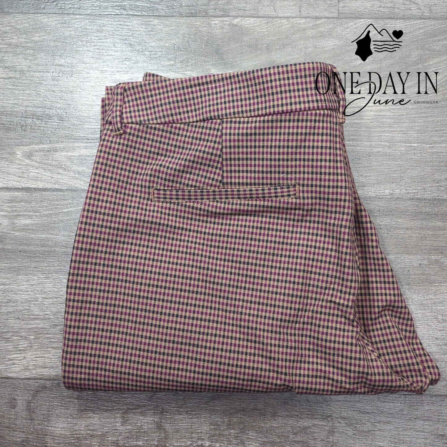 Old Navy Petite High Rise Pixie Straight Leg Pants Size 16P