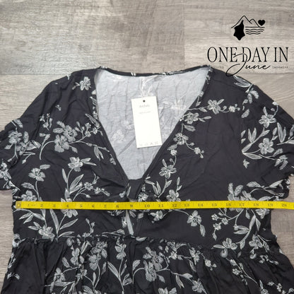 ArtJuly Short Sleeve V Neck Floral Top Size XL