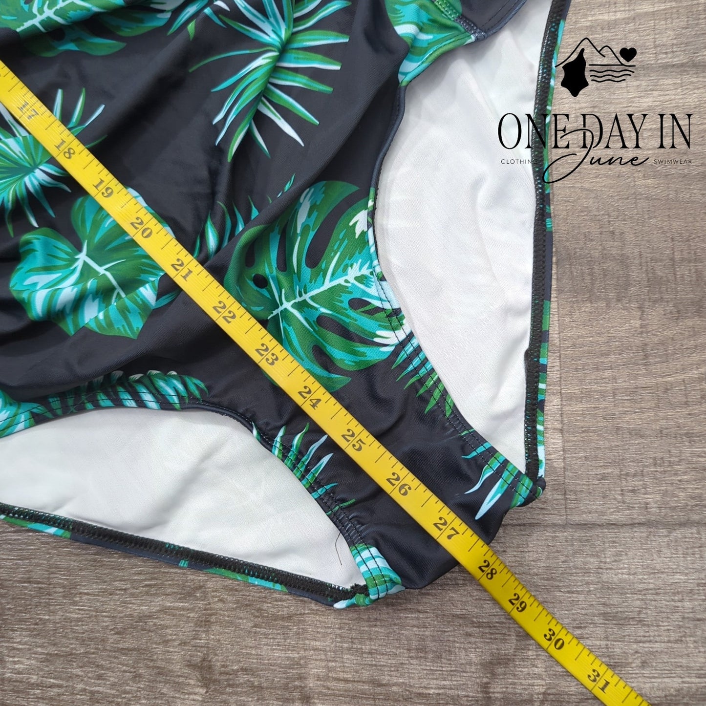 Adisputent Twist Front Tummy Control One Piece Swimsuit Size XL
