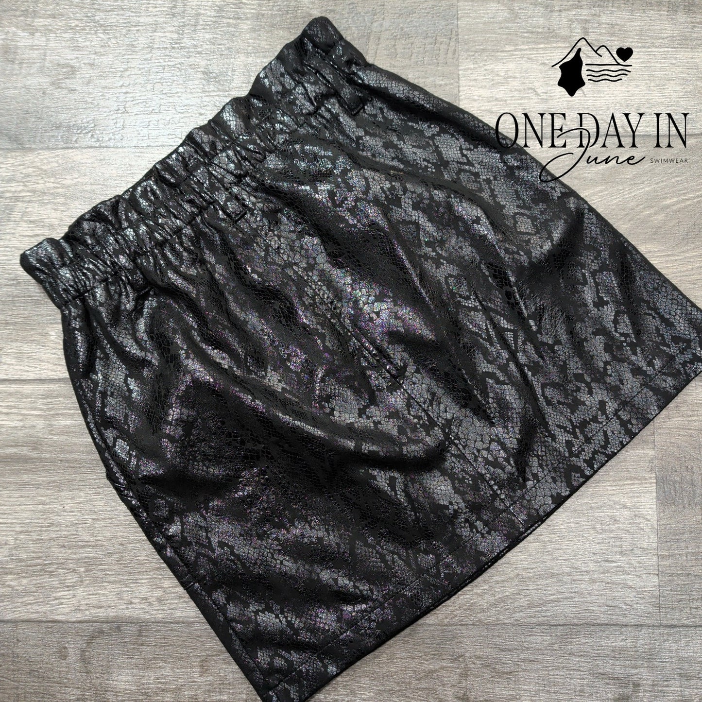Haute Monde High Waist Snake Skin  Skirt Size M
