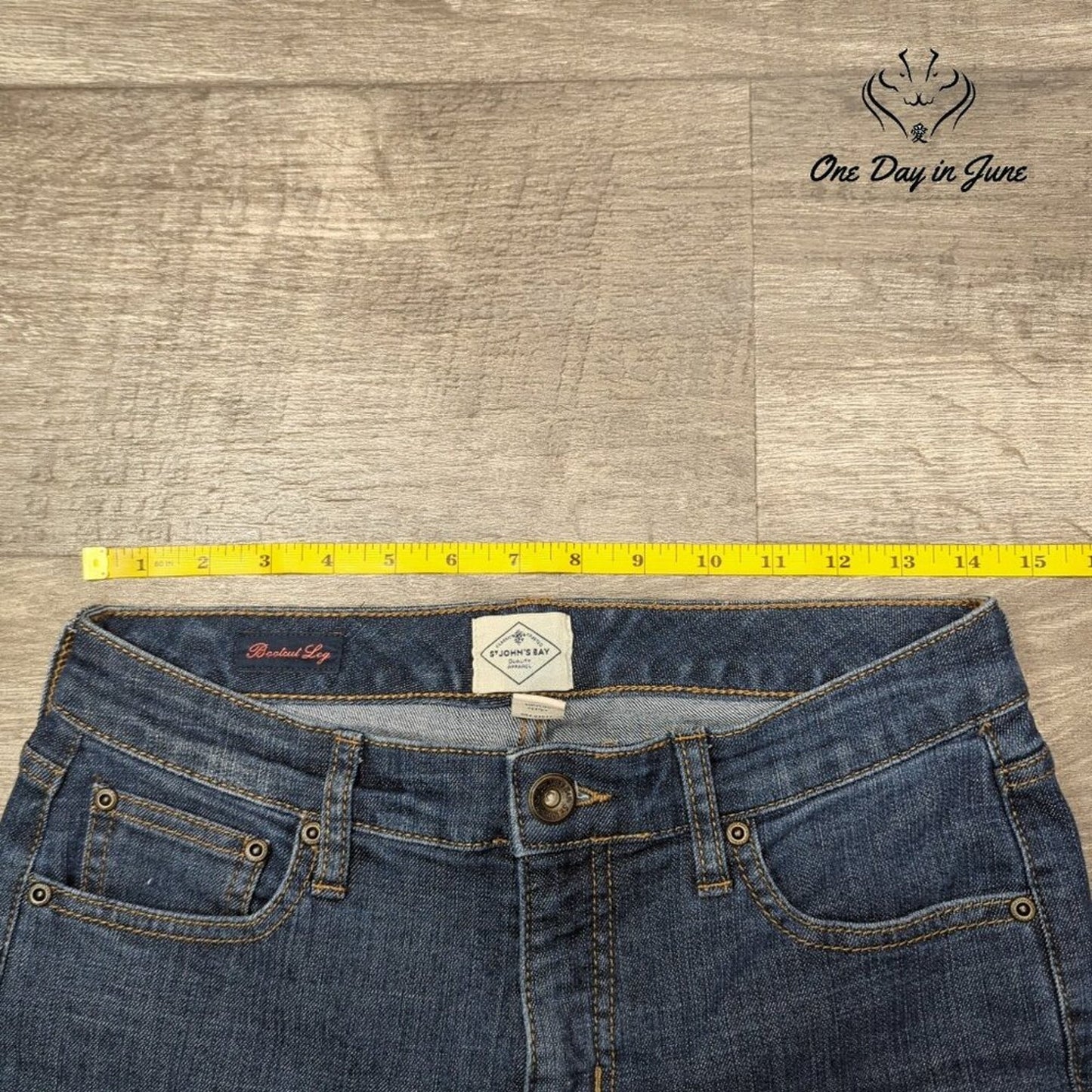 St. John's Bay Boot Cut Leg Jeans Size 4