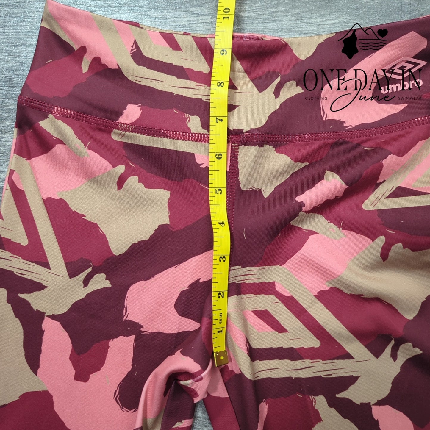 Umbro Pink Camo Leggings Size M