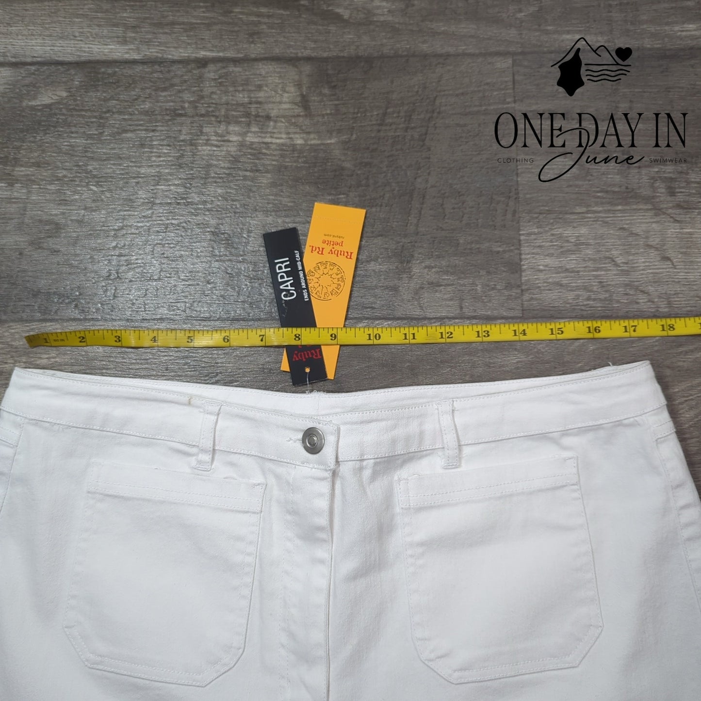 Ruby Rd. Petite Capri Jeans Size 16P