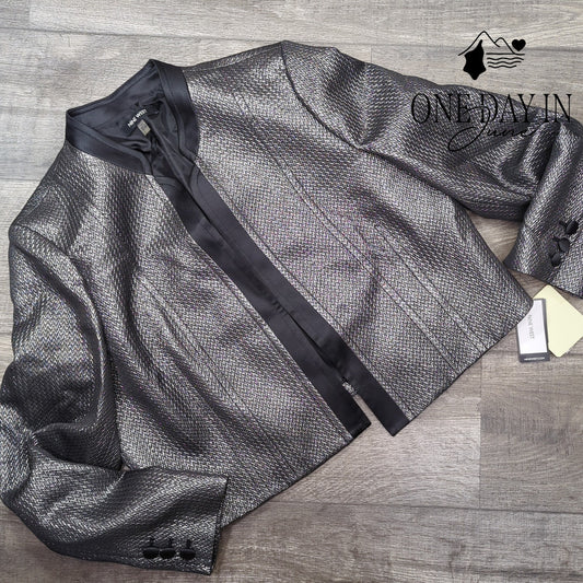 Nine West Buttonless Silver Blazer Size 16