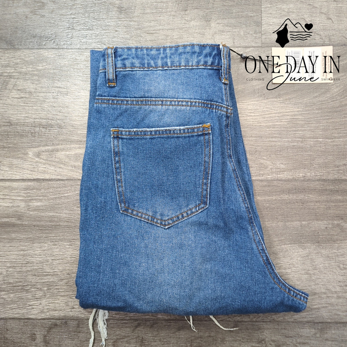 Missguided Tall Riot Distressed Hem Jeans Blue High Rise Straight Leg NWT Size 8