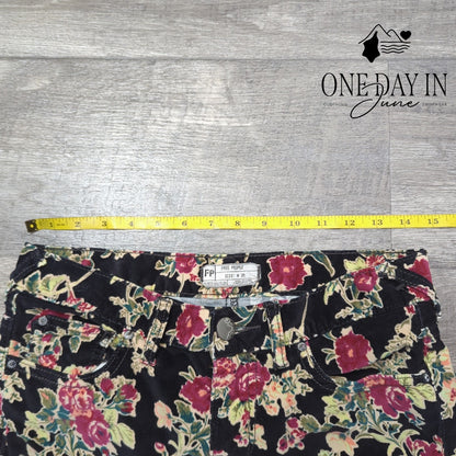 Free People Floral Corduroy Ankle Pants Size 28 (6)