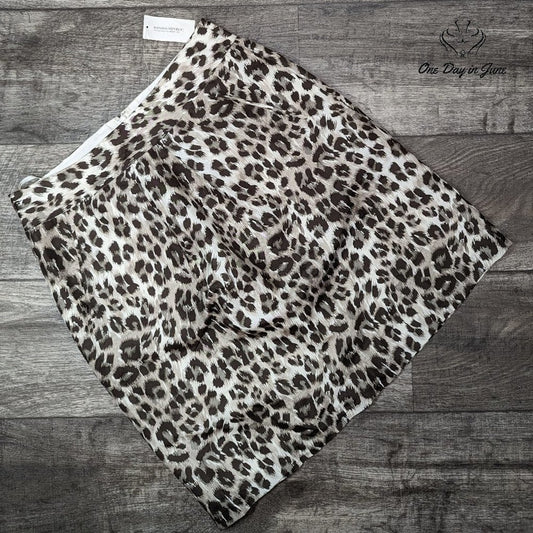 Banana Republic Cheetah Print Mini Skirt Size 8