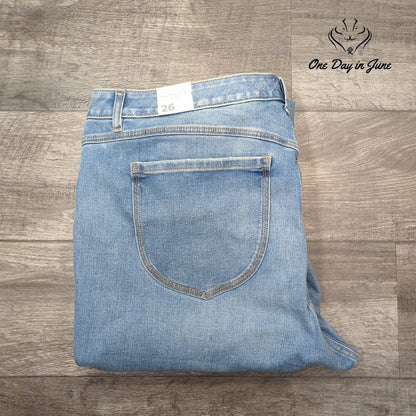 Lane Bryant Body Icon Signature Fit Mid Rise Jeans Size 26