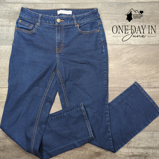 Cato Classic Fit Straight Leg Jeans Size 8