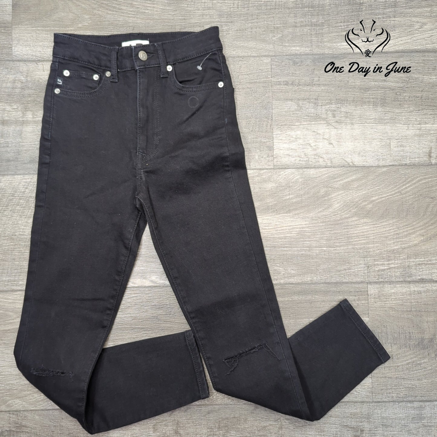 Lovers And Friends Distressed Skinny Jeans Black Ripped Knee NWT Size 23 (00)