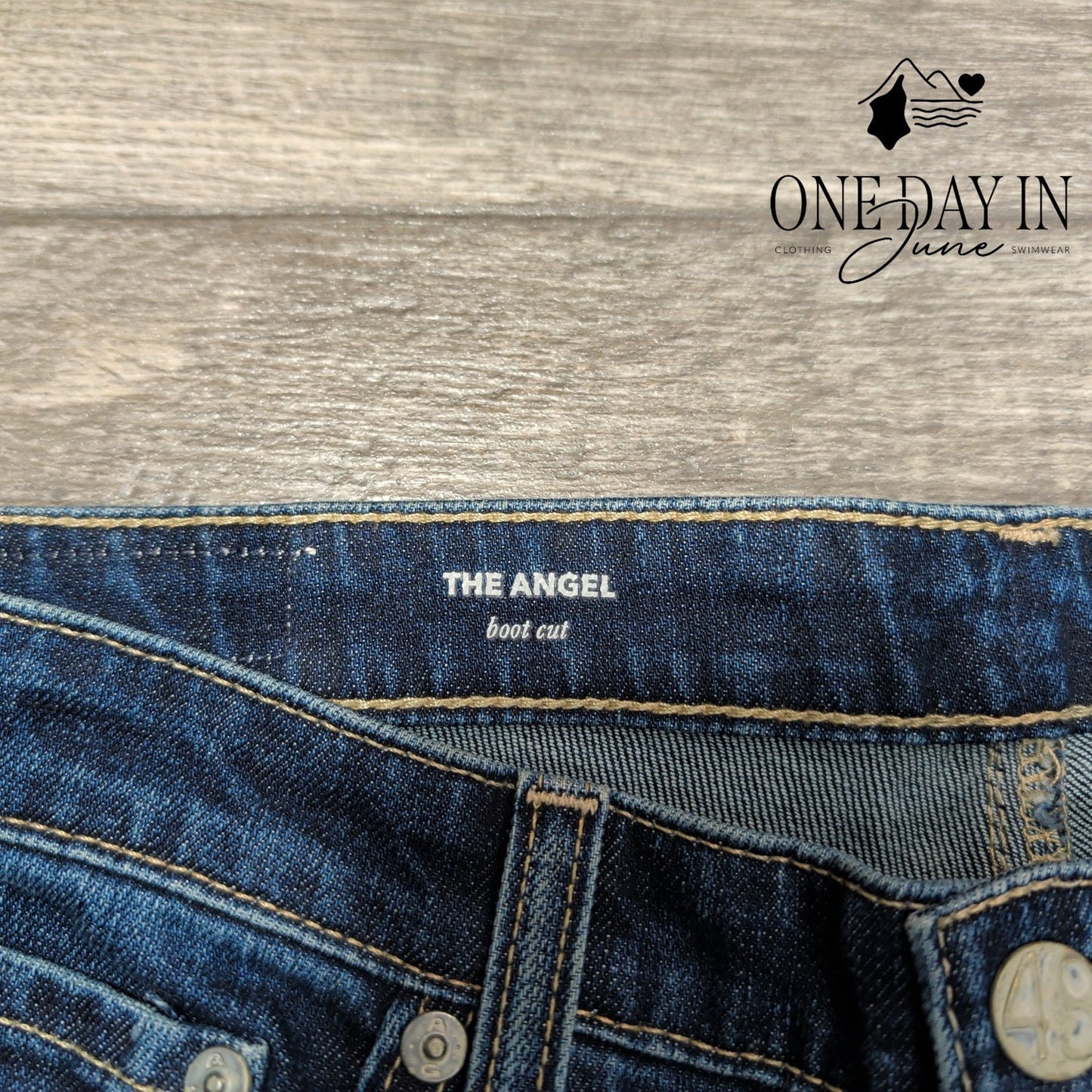 AG Adriano Goldschmied The Angel Boot Cut Jeans Size 4 (27)