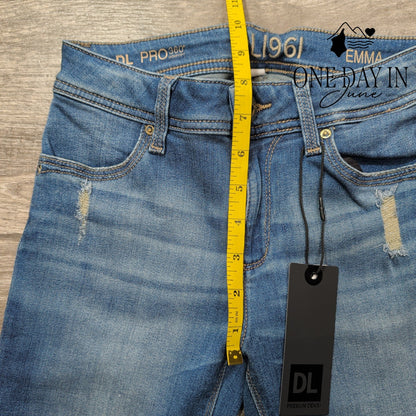 DL1961 Emma Legging Jeans Cascade Distressed Skinny NWT $178 Size 00 (24)