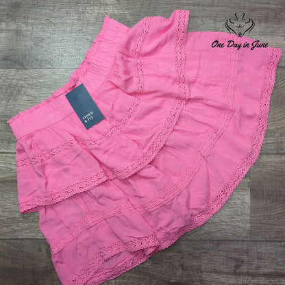 Crown & Ivy Pull On Skirt Size M