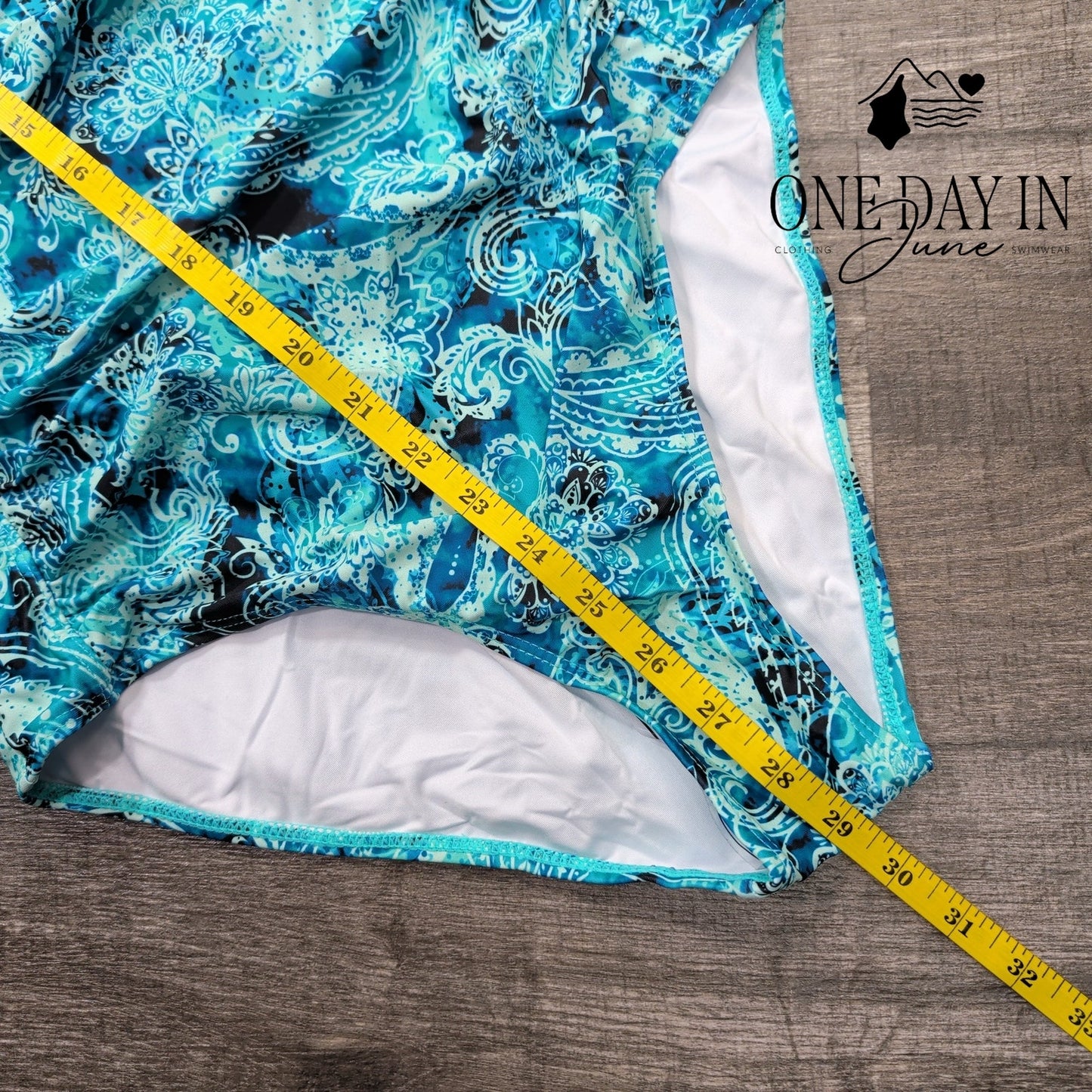 Aqua Eve Retro Paisley One Piece Swimsuit Size L