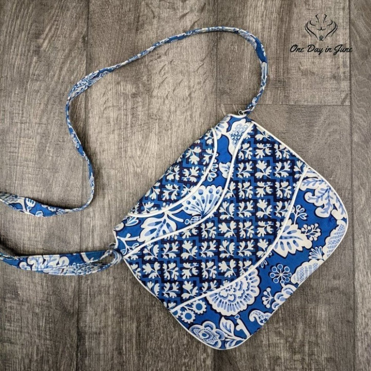 Vera Bradley Flat Tote Back