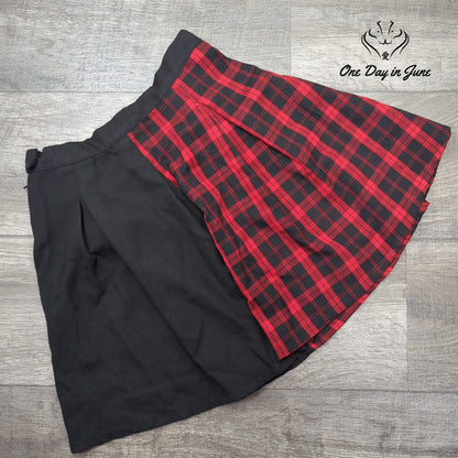 Hot Topic Mini Skirt Size S