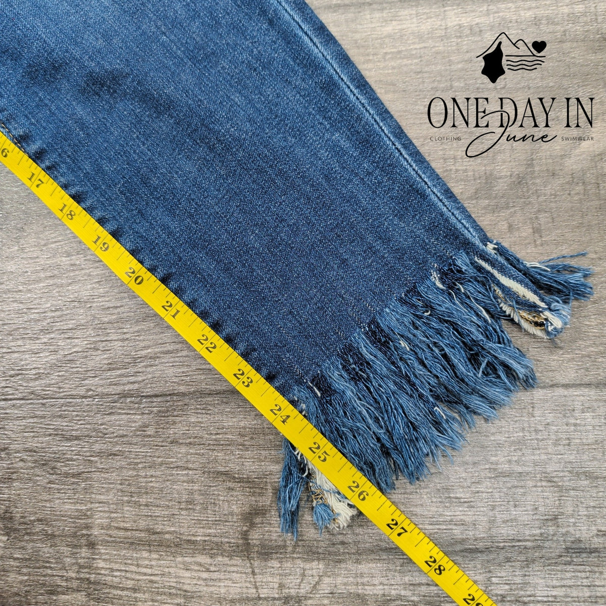 Joe's Jeans Skinny Crop Distressed Frayed Hem Jeans Blue NWT Size 10 (29)
