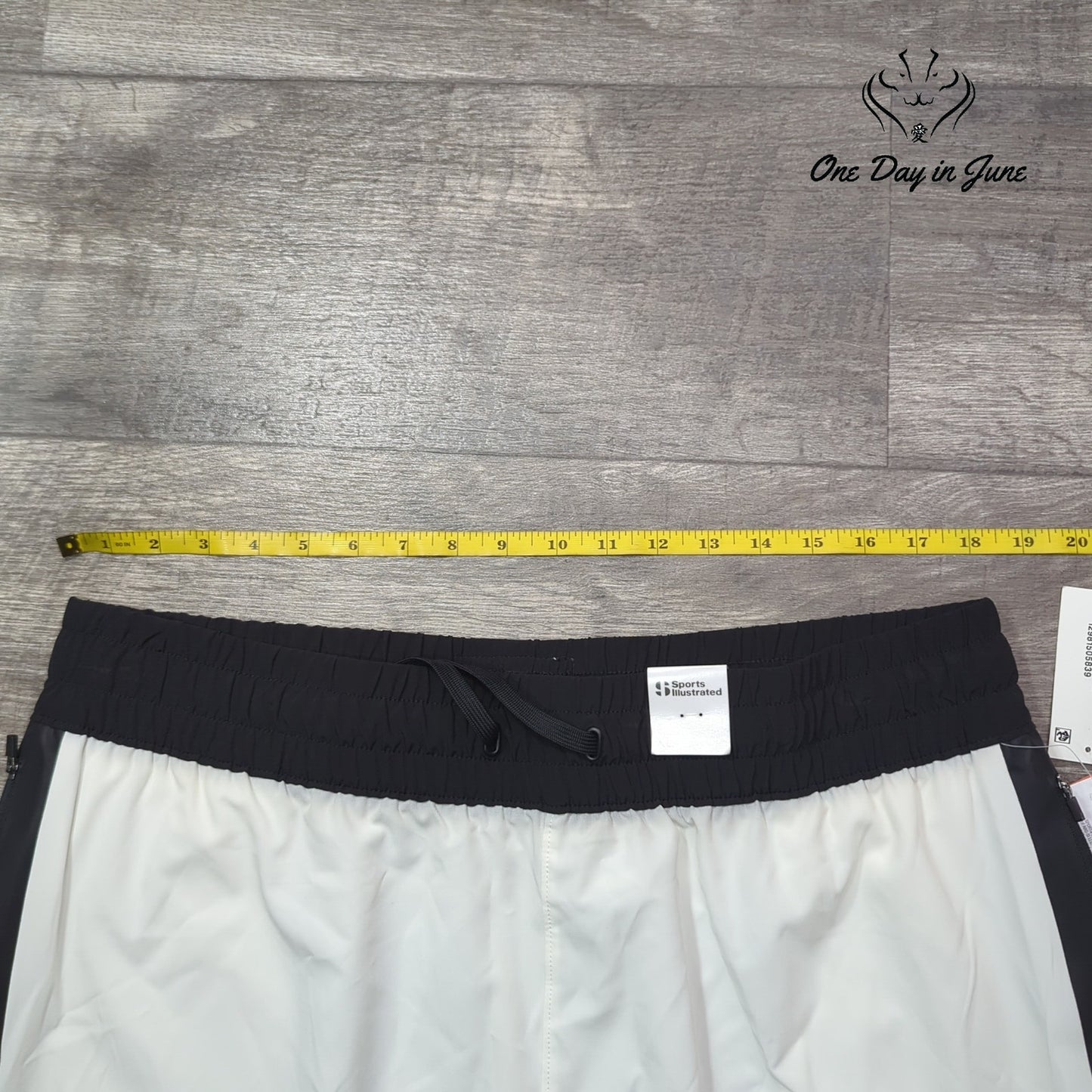 Sports Illustrated Drawstring Shorts Size XL