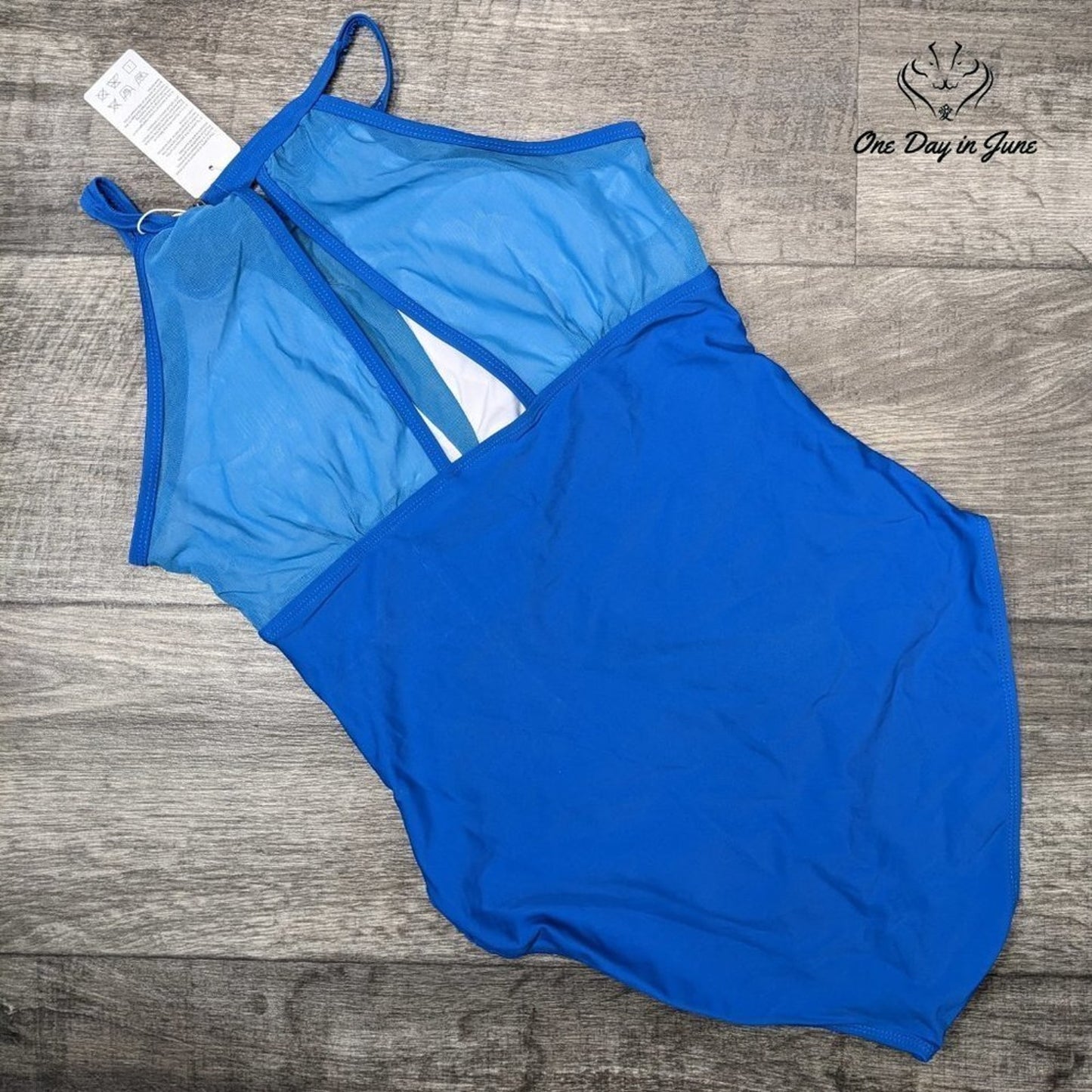 I2CRAZY High Neck Mesh One Piece Swimsuit Size M
