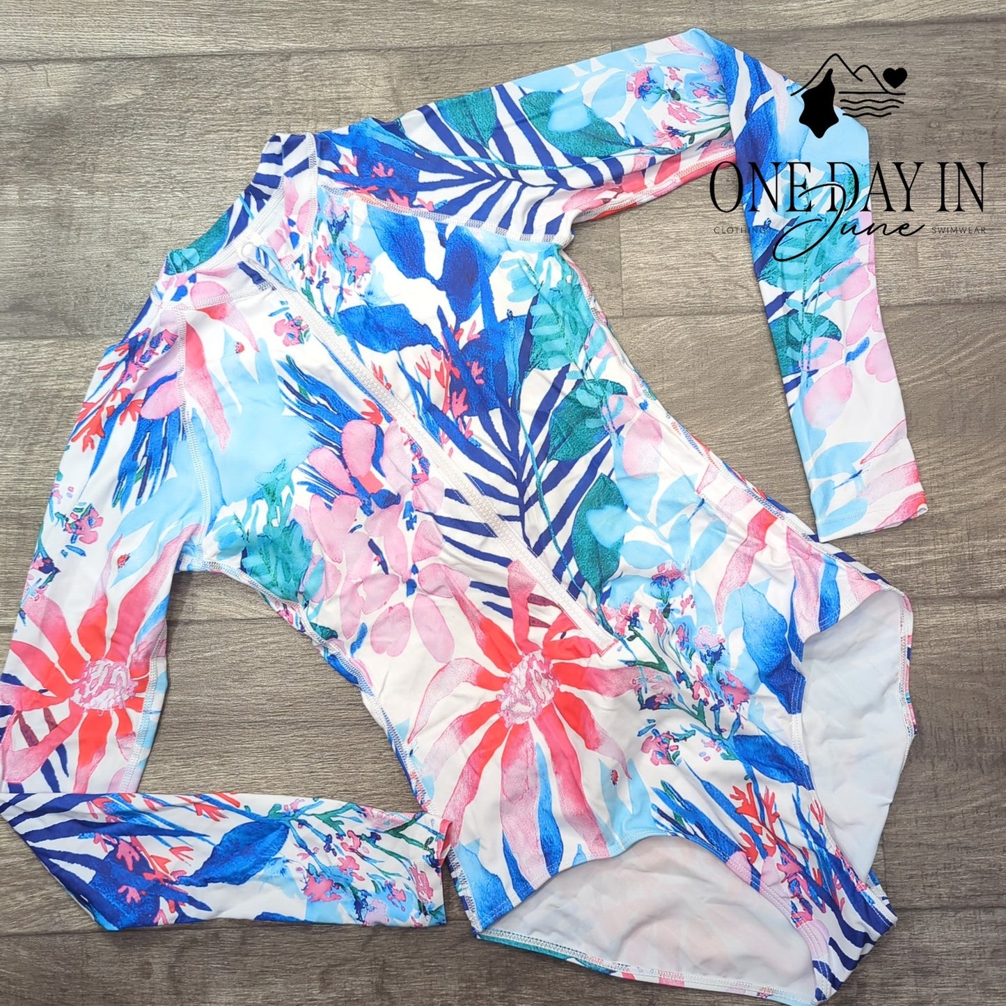 Zando Long Sleeve Rash Guard One Piece Swimsuit Size S