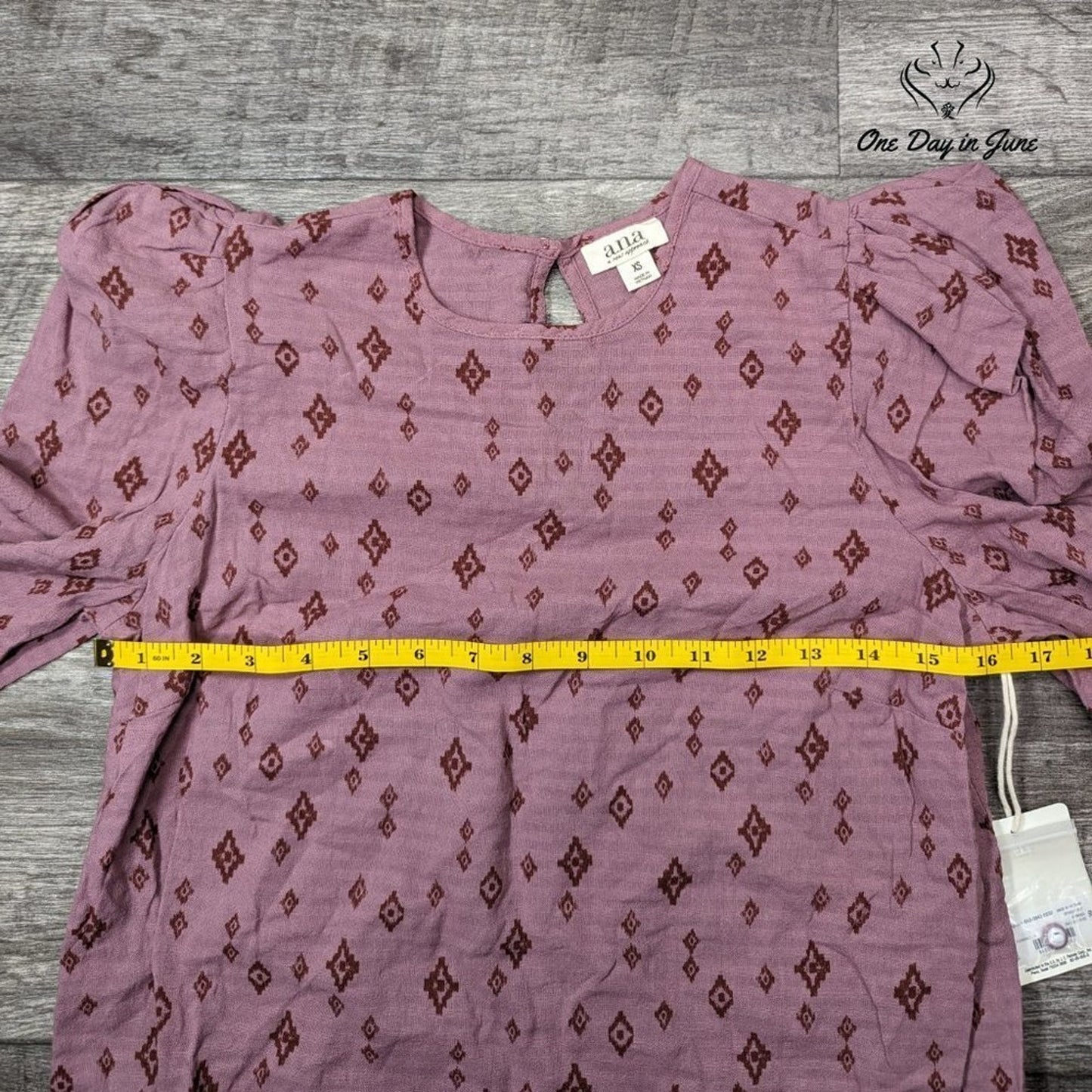 A.n.a Ruffle Shoulder Top Size XS