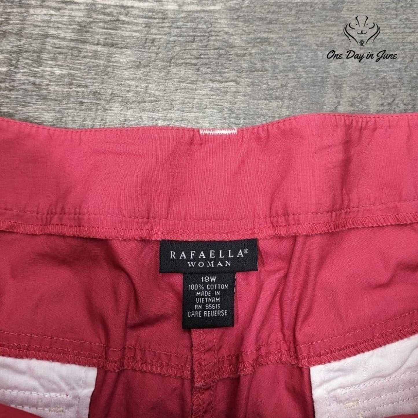 Rafaella Light Weight Poplin Capri Pants Size 18W