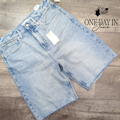 Good American Good Standard Bermuda Shorts Raw Hem Indigo NWT Size 8