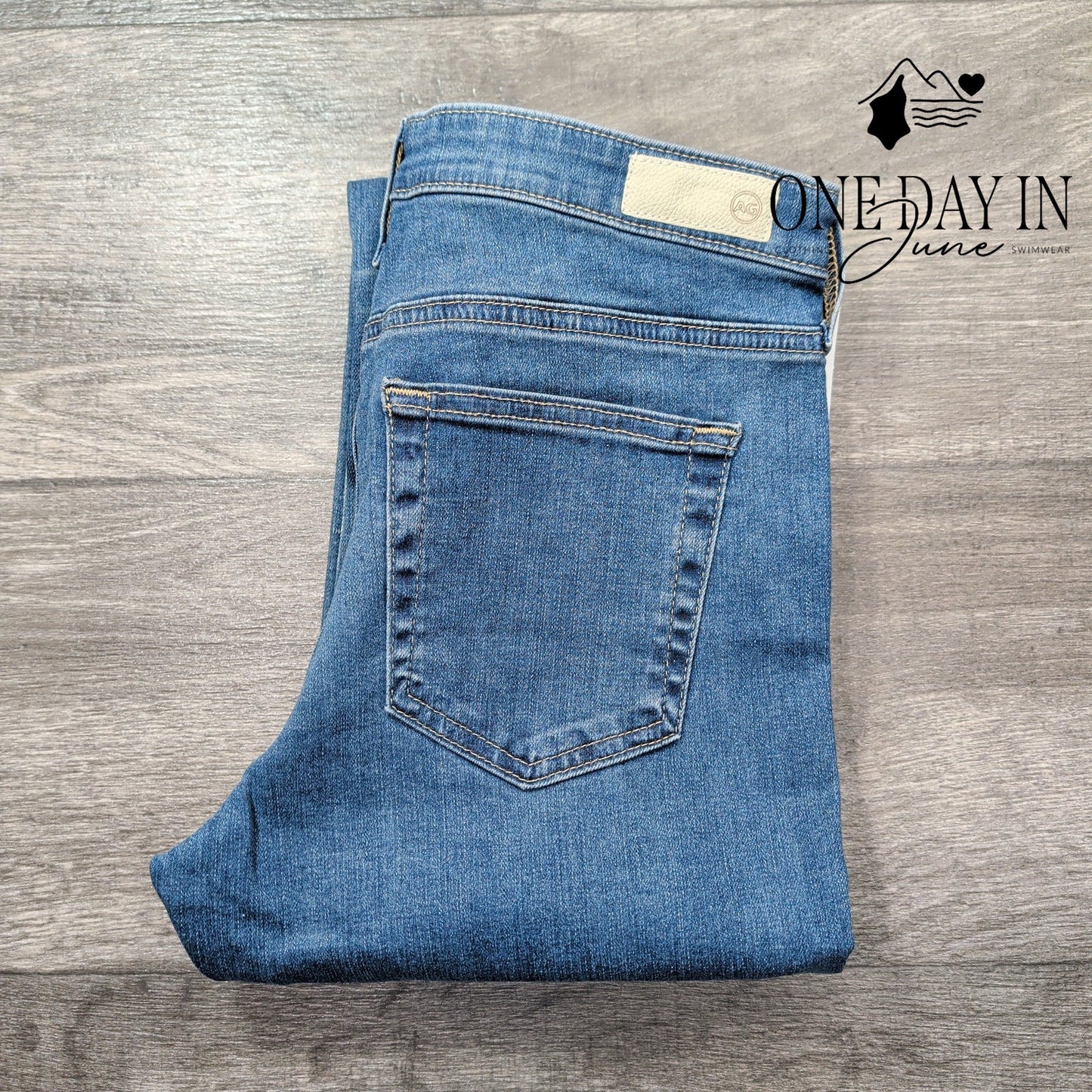 AG Adriano Goldschmied The Jodi Crop High Rise Slim Flare Crop Size 4 (27)