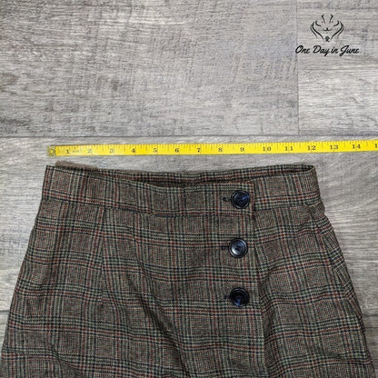 Karen Morgan Wrap Front Shorts Size 6