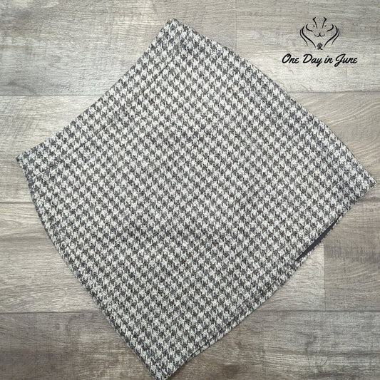 Madison Houndstooth Mini Skirt Size 10