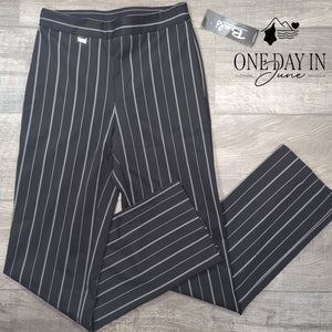 Bali Corp Pinstripe Straight Leg Dress Pants Black White NWT Size 6