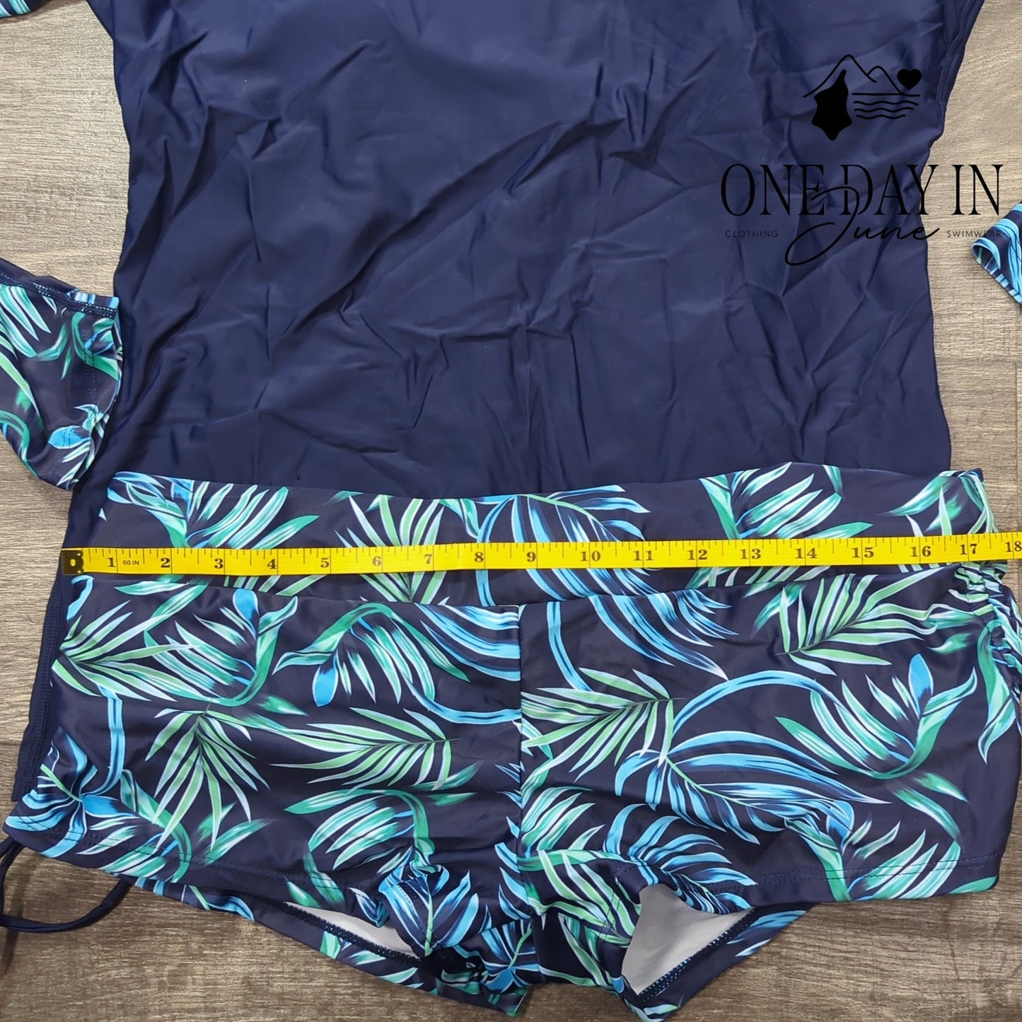 Lopie Long Sleeve Rashguard Boyshort Bikini Swimsuit Size XXL
