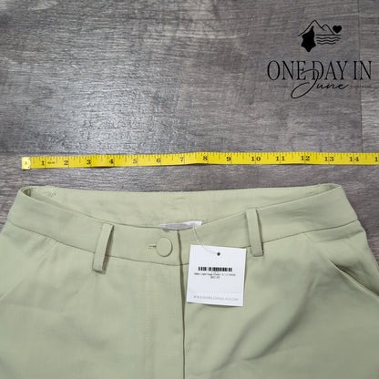 Bobbles & Lace Bitter Light Sage Pants Size S