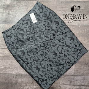 Banana Republic Floral Jacquard Pencil Skirt Black Gray NWT Size 8