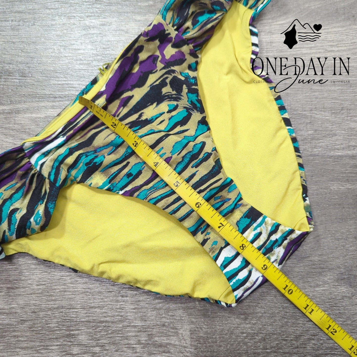 A.Che Moderate Bikini Bottom Size L
