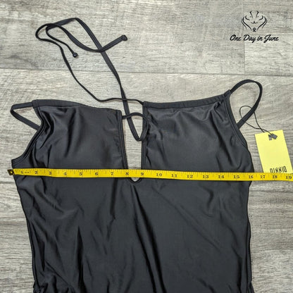 Qinniq V Neck Ruched One Piece Swimsuit Size L