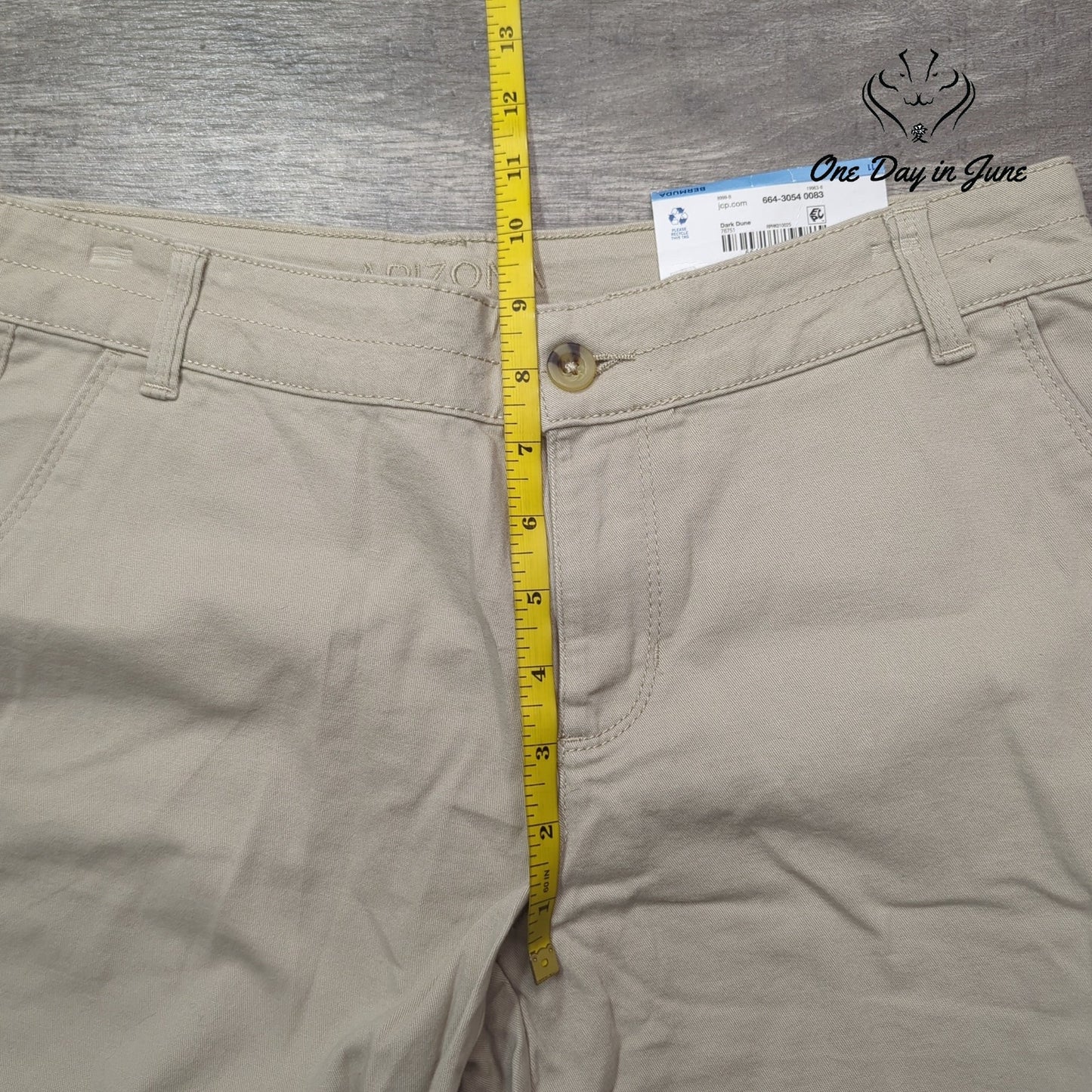 Arizona Jean Co. Juniors Bermuda Shorts Size 11