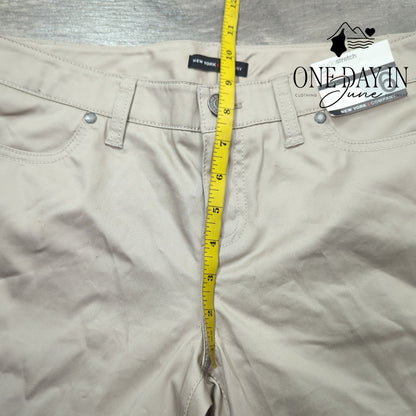 New York & Company Crop Slim Leg Pants Size 6