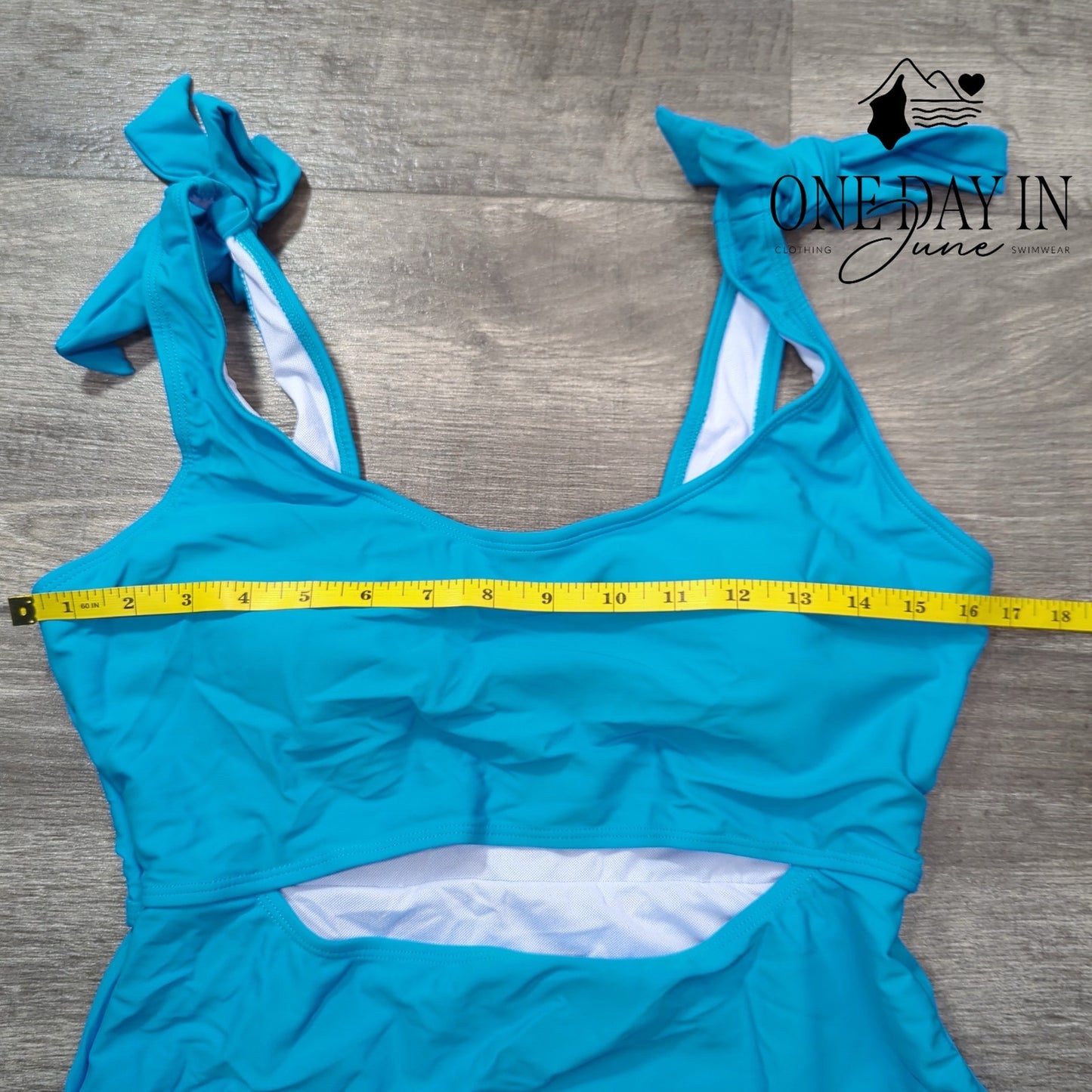 Aimage Cutout One Piece Swimsuit Size L