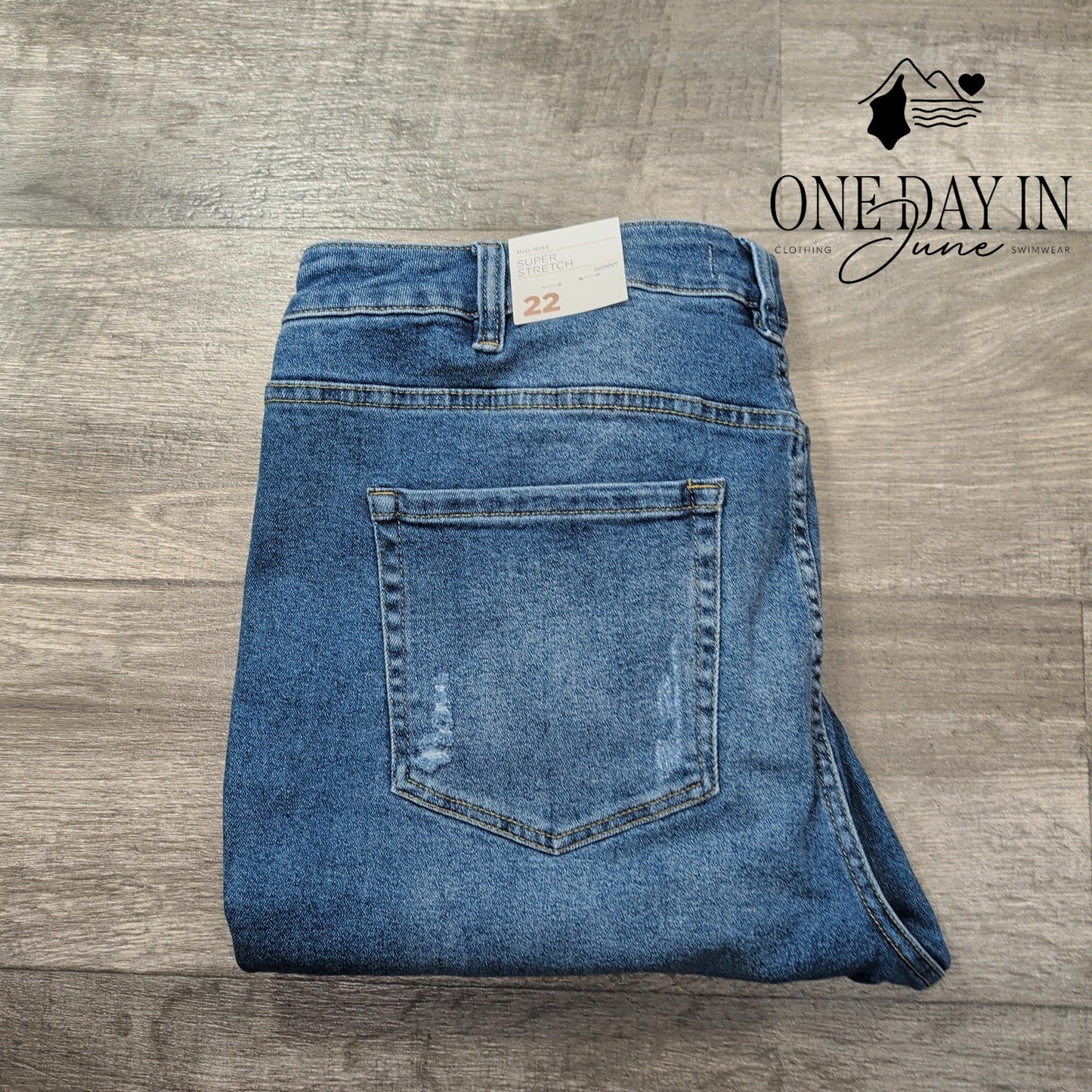 Lane Bryant Plus Size Mid Rise Super Skinny Jeans Size 22