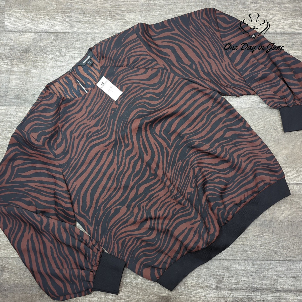 Express Zebra Print Shoulder Pad Long Sleeve Blouse Brown Black NWT Size M