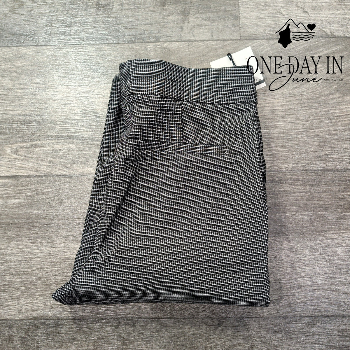 Jules & Leopold Pull On Slim Ankle Pants Black White Button Detail NWT Size M