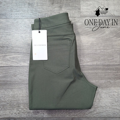 7 Diamonds Infinity Straight Leg Pants Army Green NWT Size 0 (25)