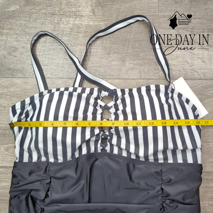 Hanna Nikole Plus Size One Piece Swimsuit Size 18W