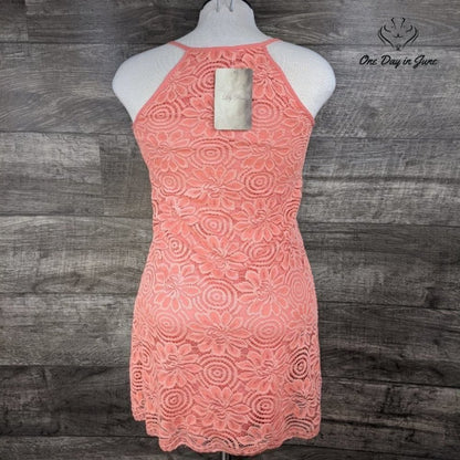 Lily Rose Sleeveless Floral Lace Top