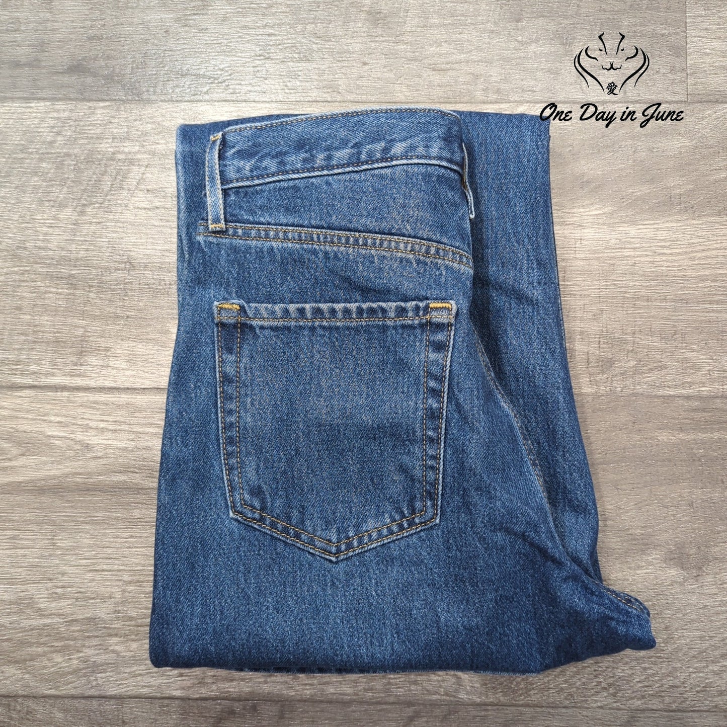 Dockers Mid Rise Relaxed Jeans Size 25 (2)
