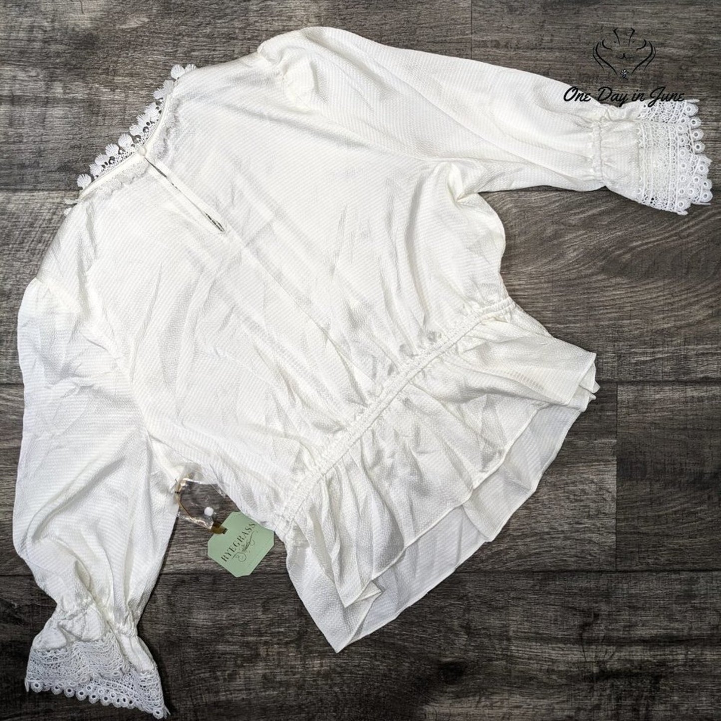 Ryegrass Lace Edge Long Sleeve Blouse Size M