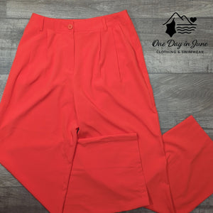Timing Straight Leg Light Weight Pants Size S
