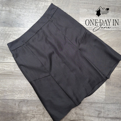 Loft Petite Pin Stripe Skirt Size 2P